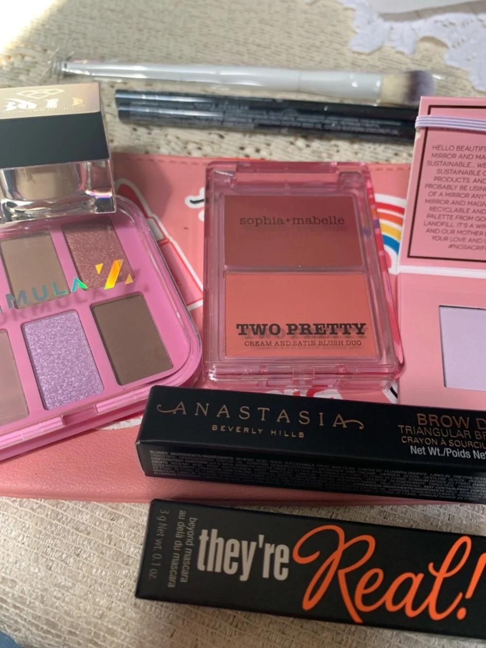 Assorted Women’s Makeup Set — Pink Palette & Blush 10 Piece Bundle